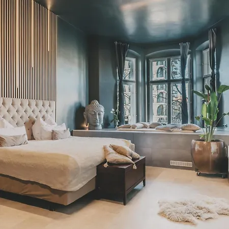 Altbau-Loft Fuer 12 Personen Am Alexanderplatz Apartment